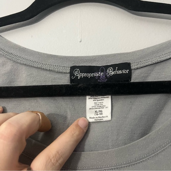 Appropriate Behavior gray layered tshirt size xl y2k vtg - Picture 4 of 4
